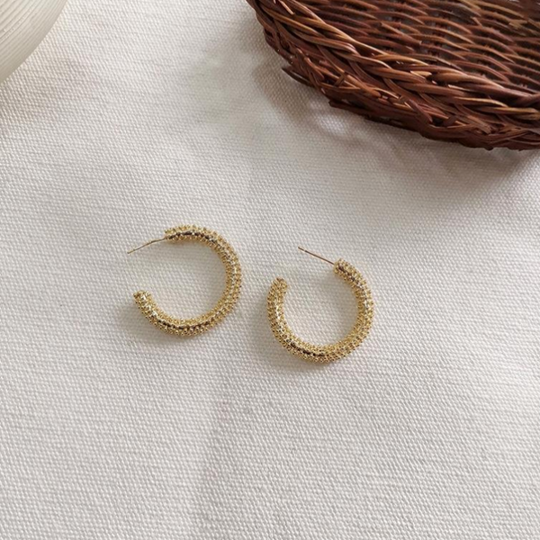 White Leaf Textured Hoop Earring - Gold