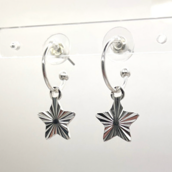 Isles & Stars Shiny Texture Star Hanging Earrings - Silver